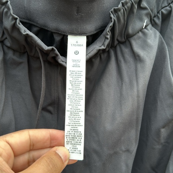 Lululemon pant - Picture 4 of 6